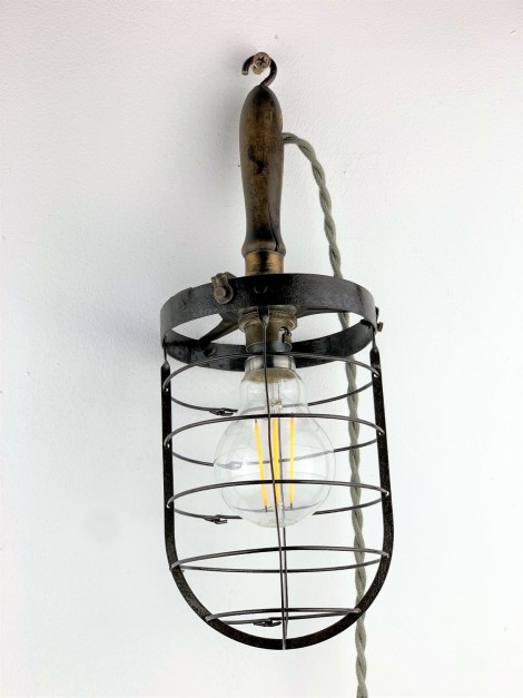 ANCIENNE LAMPE BALADEUSE 1920 -1930 bois / metal